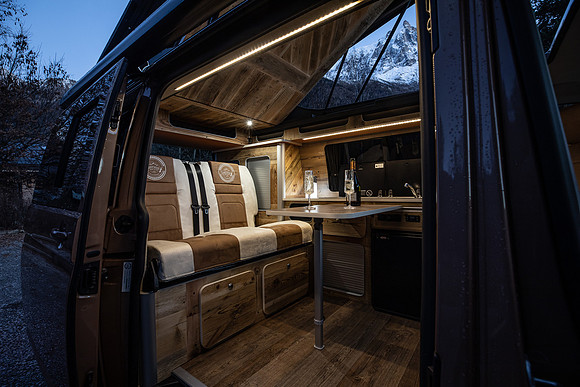 20201126_Gold van-7575