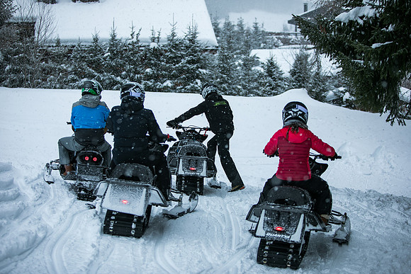 Snowmobile Four Seasons Megeve