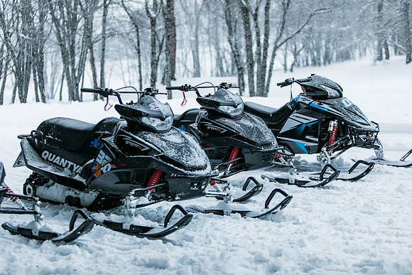 Snowmobile Four Seasons Megeve