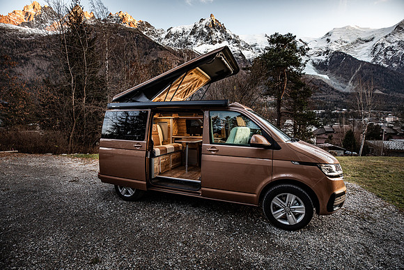 20201126_Gold van-7553