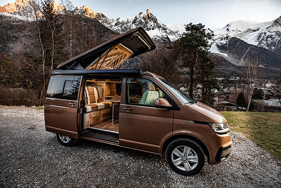 20201126_Gold van-7556